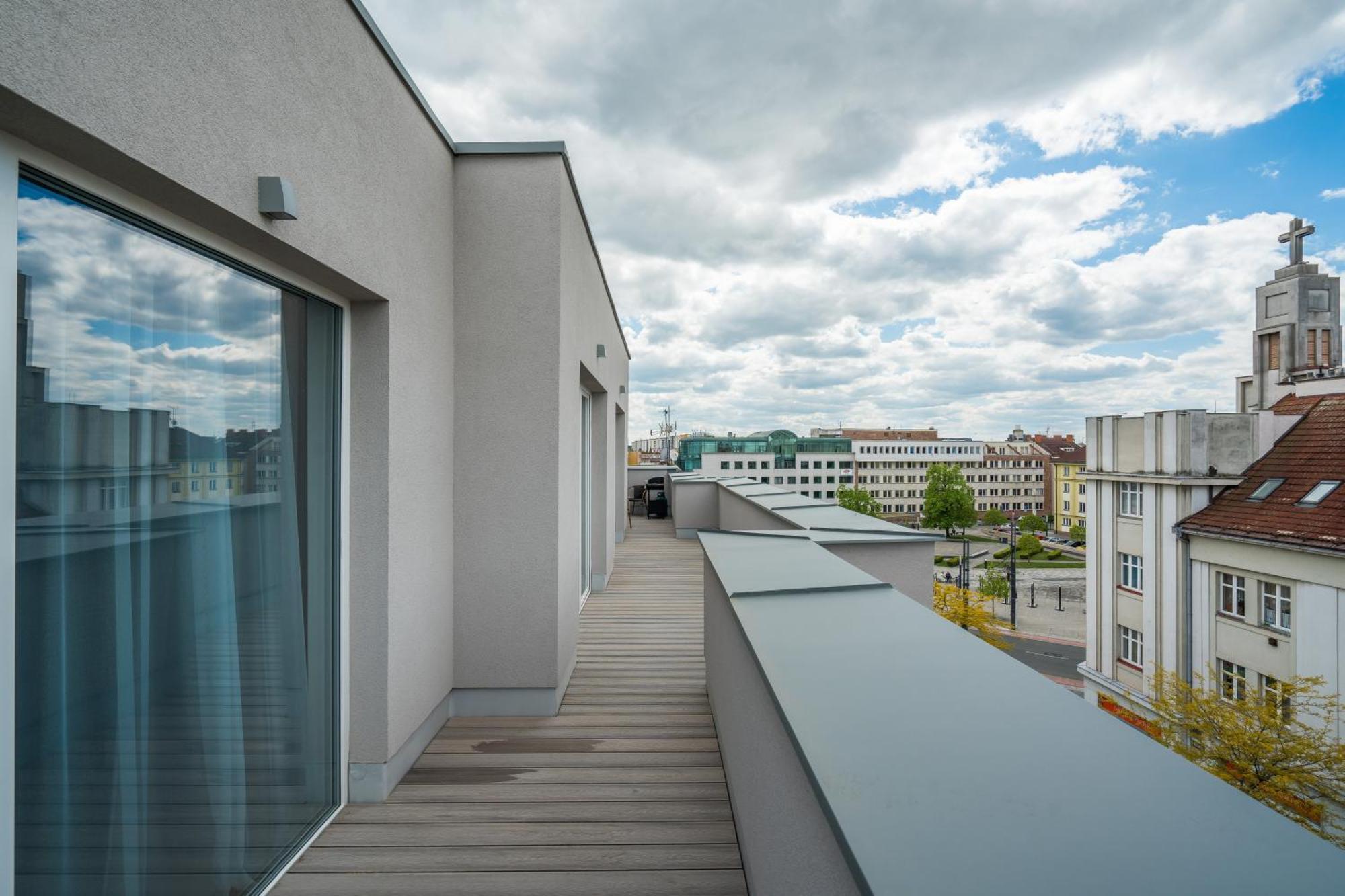 Perla Hradce 401 Lägenhet Hradec Králové Exteriör bild