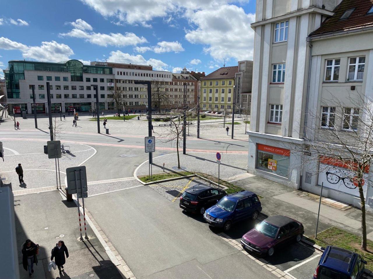 Perla Hradce 401 Lägenhet Hradec Králové Exteriör bild